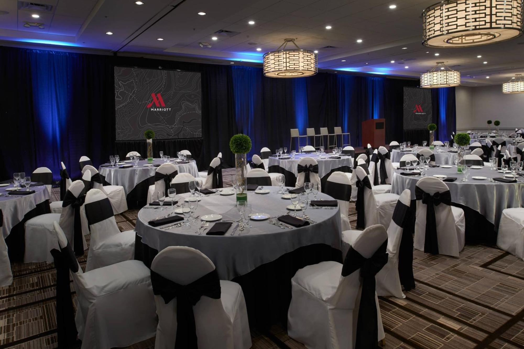 Marriott East Lansing At University Place Zewnętrze zdjęcie